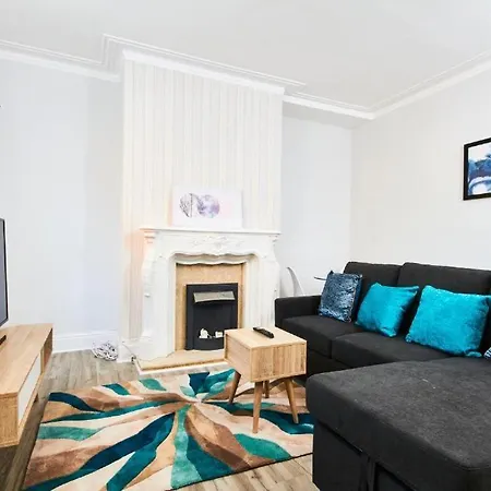 5 Minutes From Leeds City Centre - Parking Holiday home