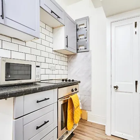 5 Minutes From Leeds City Centre - Parking Holiday home Leeds (West Yorkshire)